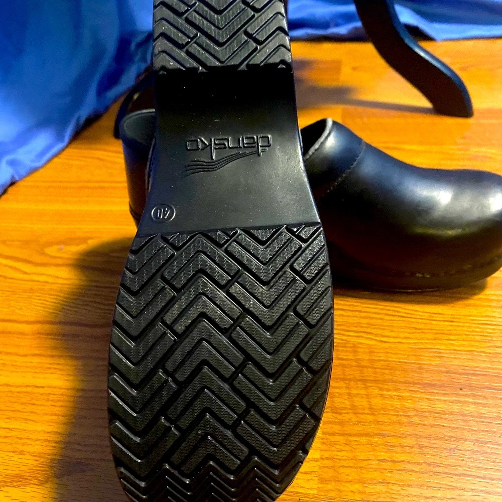 Work Clogs - image 4